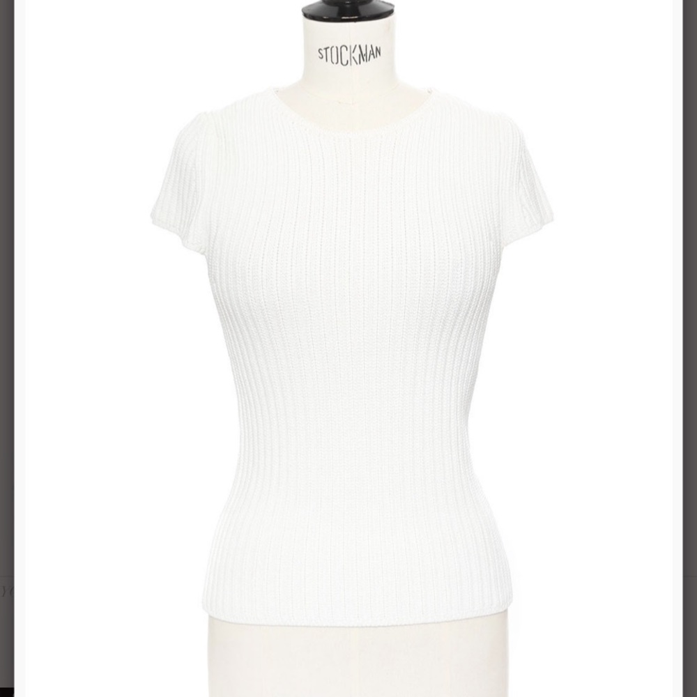 Maje Short Sleeve Sweater Top Size 2/EU size 38 Form Fitting Top White